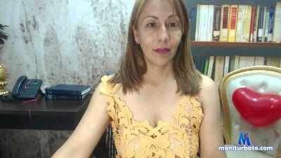 karol__sexy cam4 bisexual performer from Republic of Colombia  