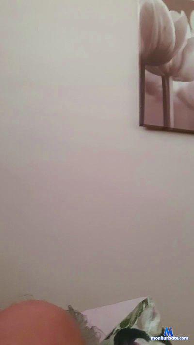 frivoli cam4 bisexual performer from Republic of Austria  