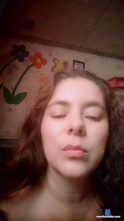 Rose_milff cam4 bicurious performer from French Republic  