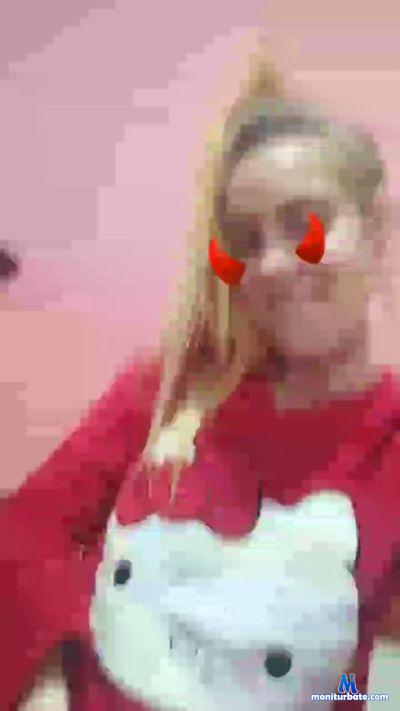 madeinhell93 cam4 straight performer from Kingdom of Spain  