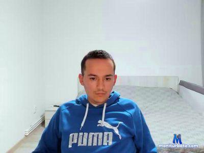 mrhotnylon cam4 bicurious performer from Kingdom of the Netherlands  