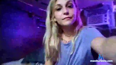 missymariee cam4 bisexual performer from United States of America  