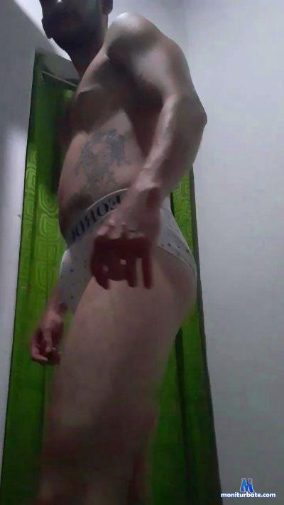 Juan9422 cam4 unknown performer from Republic of Colombia  