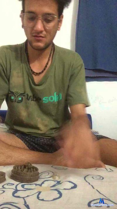 rafaelassis cam4 bisexual performer from Federative Republic of Brazil  