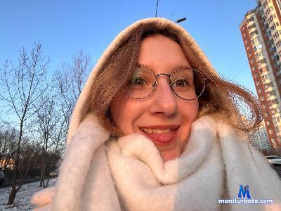 EdinaChatfield cam4 straight performer from Republic of Latvia  