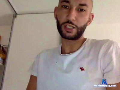 zozo692 cam4 gay performer from French Republic  