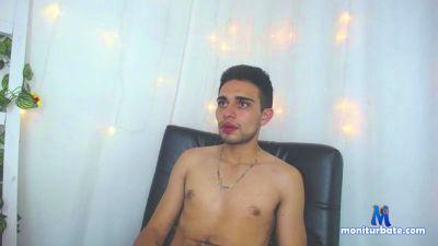Andres_ruiz cam4 bicurious performer from Republic of Colombia  