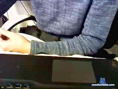yorozuya_m cam4 straight performer from Japan  