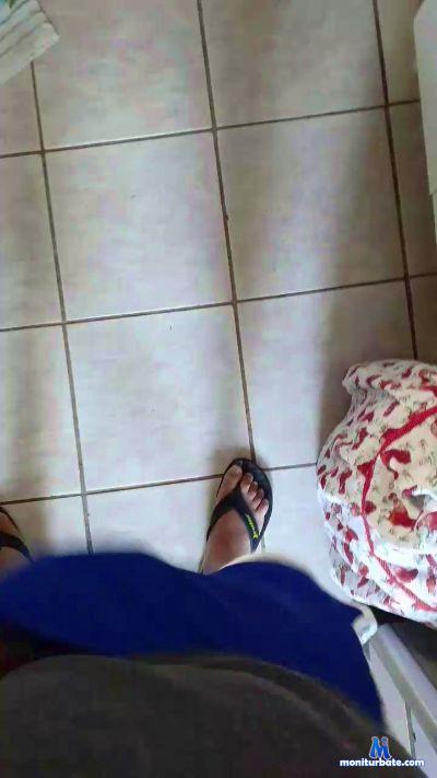 roberto2015 cam4 bisexual performer from Federative Republic of Brazil  