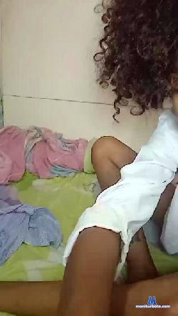 Reinaluna77 cam4 live cam performer profile