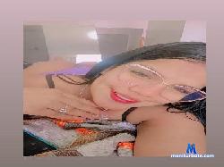 danna_brunette1 cam4 live cam performer profile