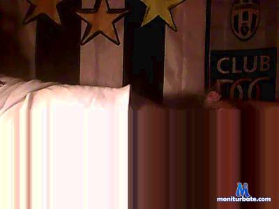 adriano47 cam4 straight performer from Republic of Italy  