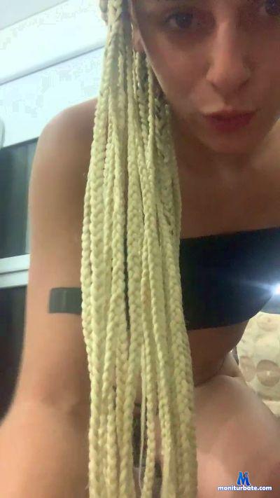 Lolaperez22 cam4 bisexual performer from Argentine Republic  