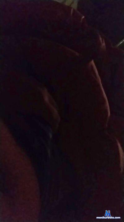 Alejandro2525 cam4 unknown performer from Republic of Chile  