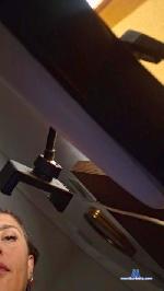 Trizia86 cam4 livecam show performer room profile
