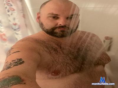BearfootCanada cam4 unknown performer from Canada bear furry daddy switch findom feet 
