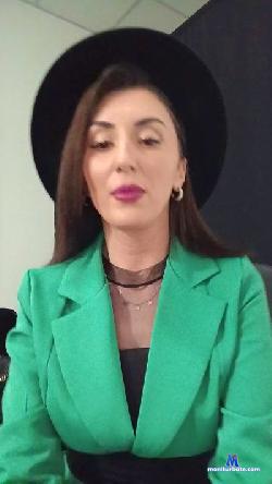 Lola05love cam4 live cam performer profile