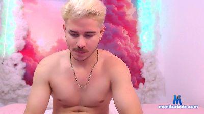 AlexPierss cam4 bisexual performer from Republic of Colombia C2C striptease ass blowjob analtoys milk 