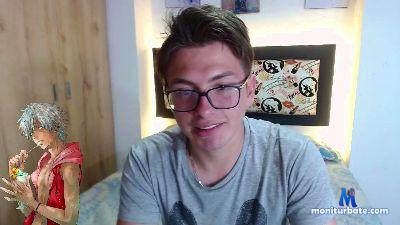 l8er cam4 gay performer from United Kingdom of Great Britain & Northern Ireland  