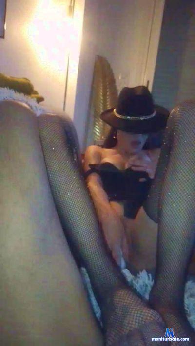 couple444444 cam4 unknown performer from French Republic femme fontaine 