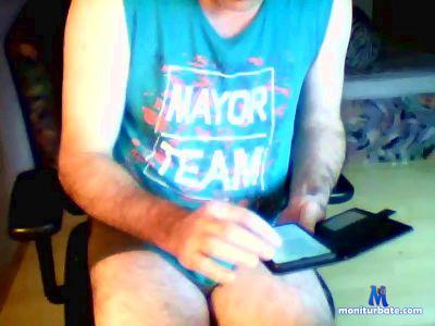 peluchitohot cam4 bicurious performer from Republic of Chile  