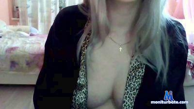 MistyCamille cam4 bisexual performer from Ireland tattoed tits squirt sweetpussy milk livetouch tokenkeno pvt 