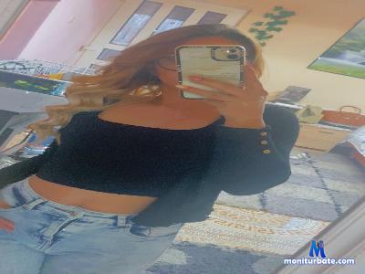 Prettygirl9509 cam4 bisexual performer from United Kingdom of Great Britain & Northern Ireland  