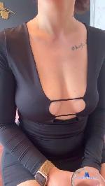 _universia cam4 livecam show performer room profile