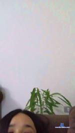 Guliana90x cam4 livecam show performer room profile