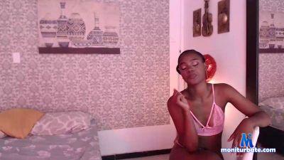 Emilly_Alyn cam4 bisexual performer from United States of America  