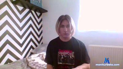 rmk2000522 cam4 gay performer from United Kingdom of Great Britain & Northern Ireland  