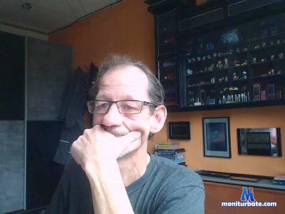 Gismo1001hot cam4 unknown performer from Federal Republic of Germany  