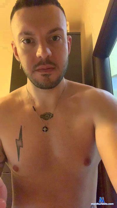 Sasuke9898 cam4 straight performer from Republic of Italy  
