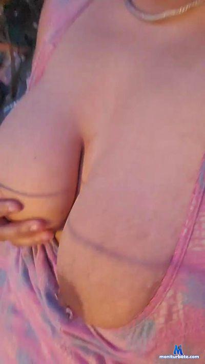 BBWFaye cam4 straight performer from United States of America  