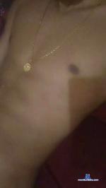raeel33 cam4 livecam show performer room profile
