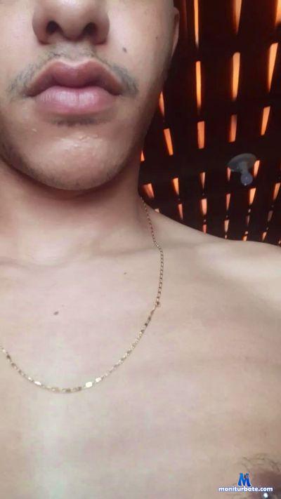 roludo422 cam4 bisexual performer from Federative Republic of Brazil  