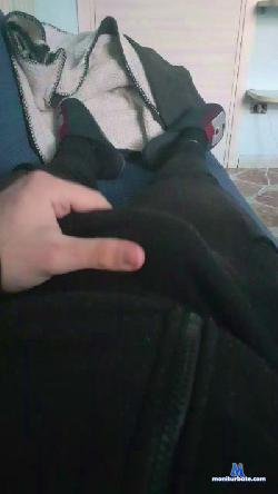 cazzogiovane00 cam4 live cam performer profile