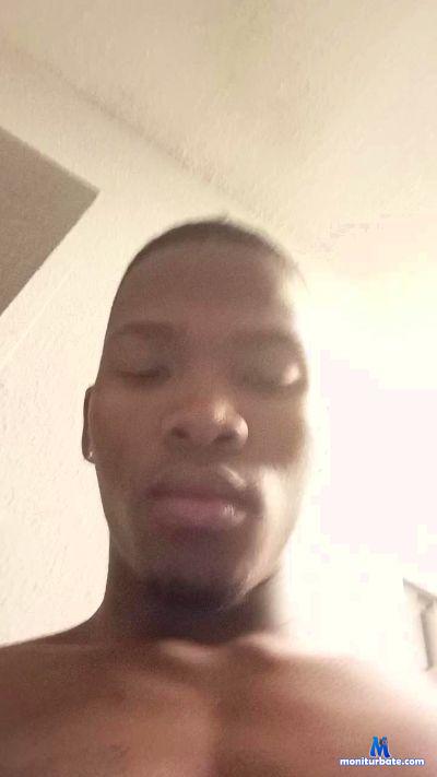 julianreina4 cam4 straight performer from United States of America  
