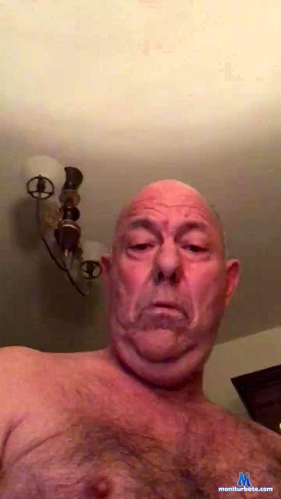 Aseyer cam4 gay performer from United States of America  