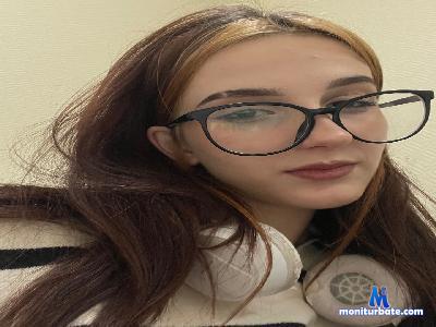 DarleneCheats cam4 straight performer from Federal Republic of Germany smoke feet cute amateur 