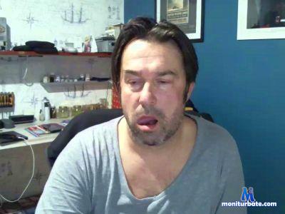 xbarny cam4 bicurious performer from French Republic dildoplay rollthedice dominateme 