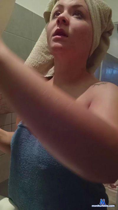 bonny79 cam4 bicurious performer from Republic of Italy  