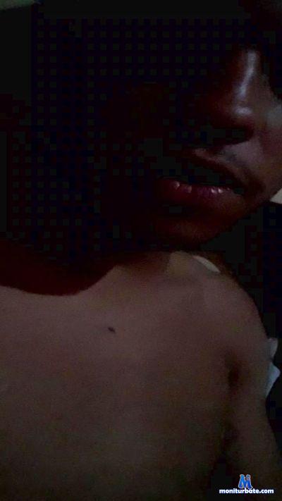 Gomes1324 cam4 bicurious performer from Federative Republic of Brazil  