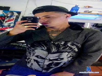 Anthony_Tattoo cam4 bicurious performer from Republic of Colombia thin young tatuajes cum ass bigload gay rollthedice 