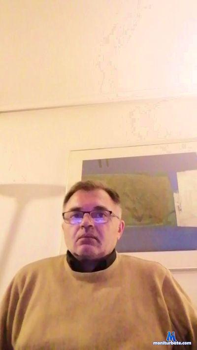 bobtb101 cam4 bisexual performer from Republic of South Africa  