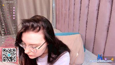 BlissGitt cam4 straight performer from French Republic pussy schoolgirl C2C masturbation bigass cute ass 