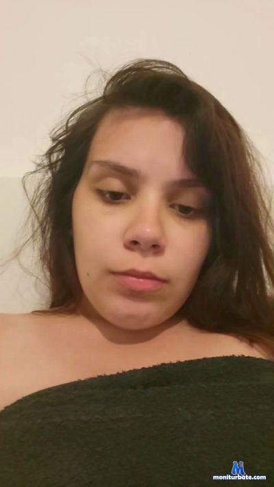 Maddy666x cam4 bisexual performer from French Republic  