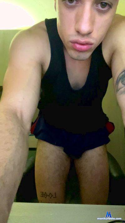 escobar132 cam4 bicurious performer from Republic of Italy  