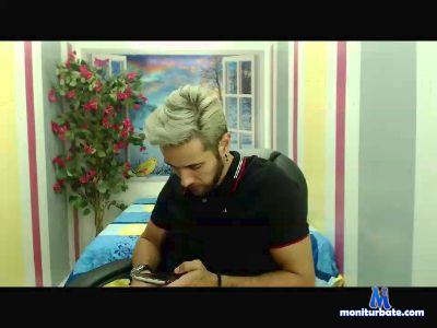 lewis_leon cam4 bisexual performer from United States of America  
