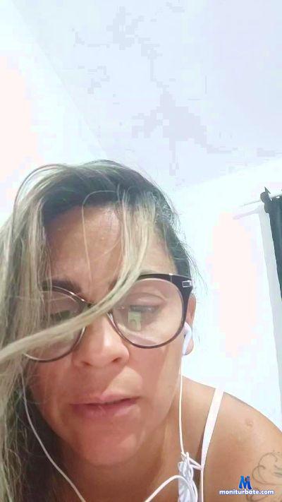 lunasexy133 cam4 bisexual performer from Federative Republic of Brazil  